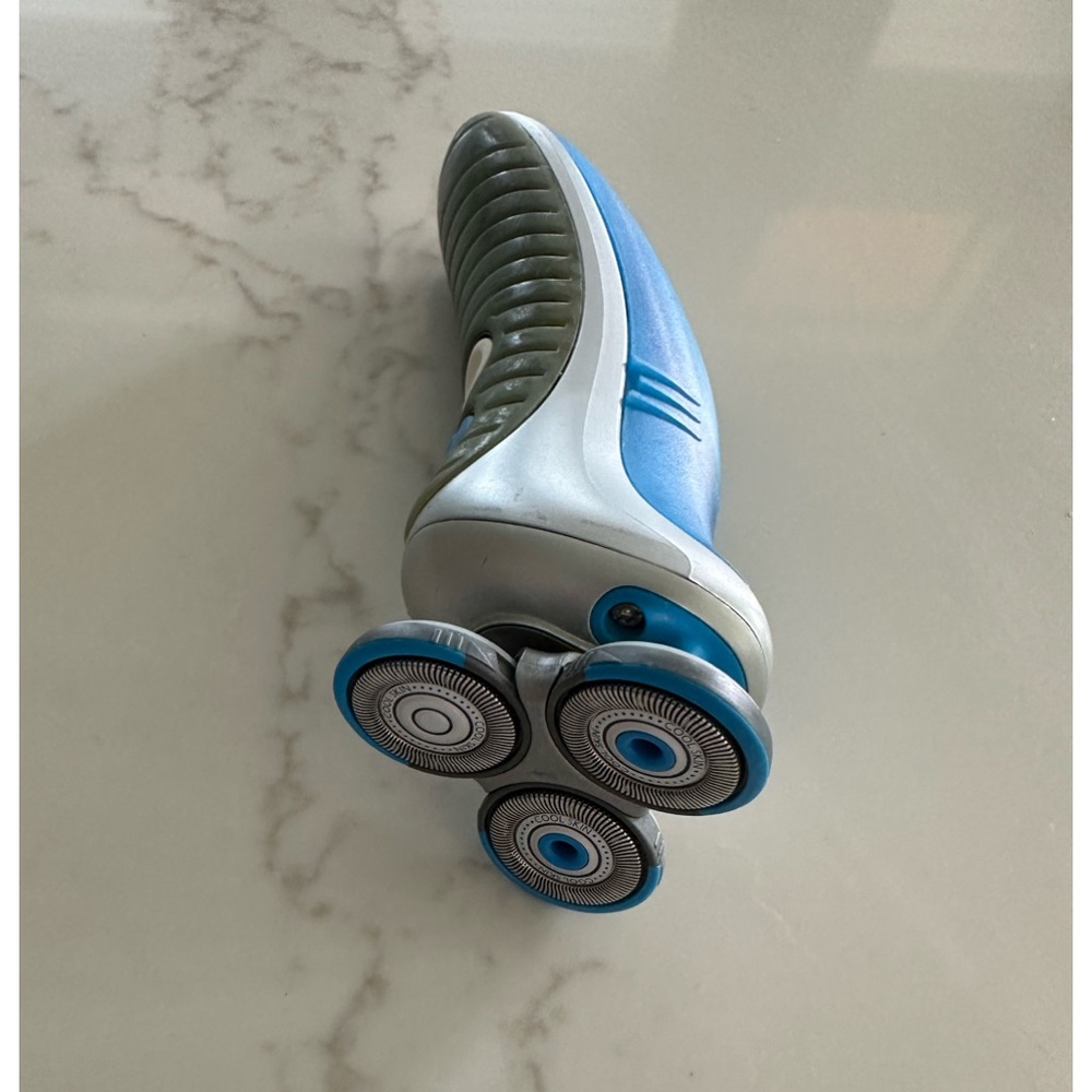 Philips Norelco Nivea For Men Cool Skin